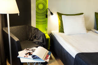 Photo by: Rebecca Watson Room Standard